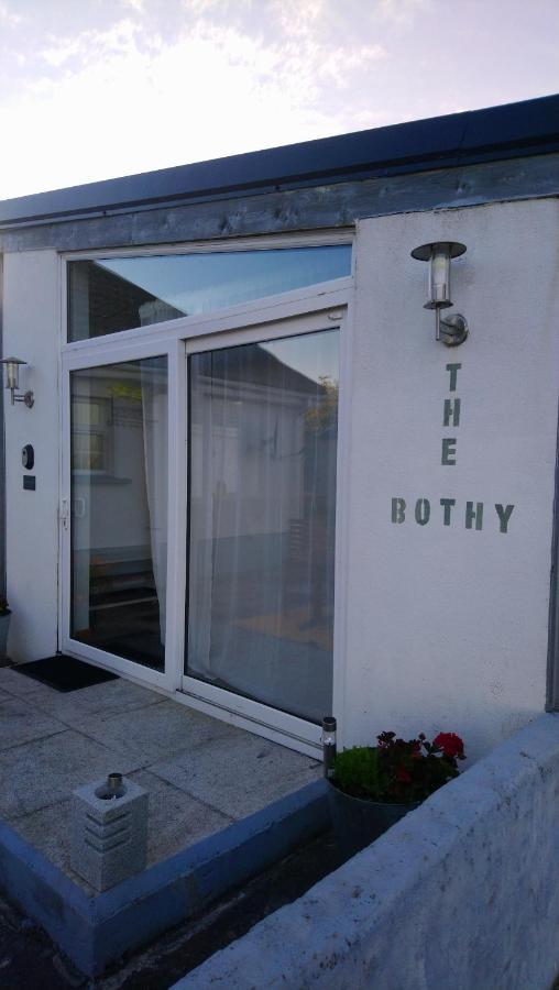 The Bothy Apartment Belmont  ภายนอก รูปภาพ